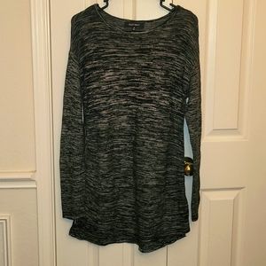 Ellen Tracy long tunic long sleeve top